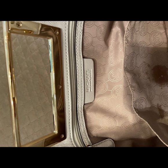 Michael Kors purse - Picture 5 of 7